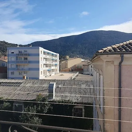: Refait A Neuf Apartment *